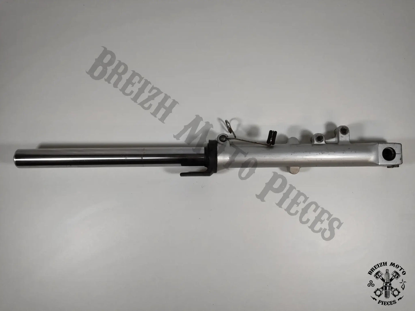 Bras de fourche gauche