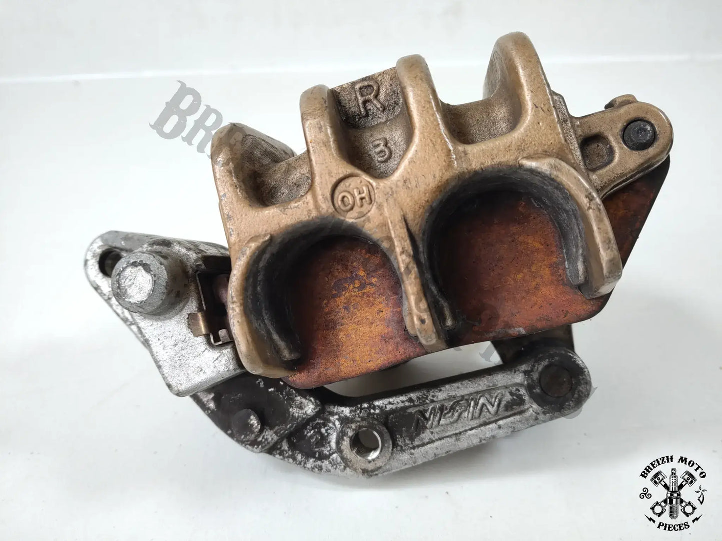 Etrier de frein avant droit