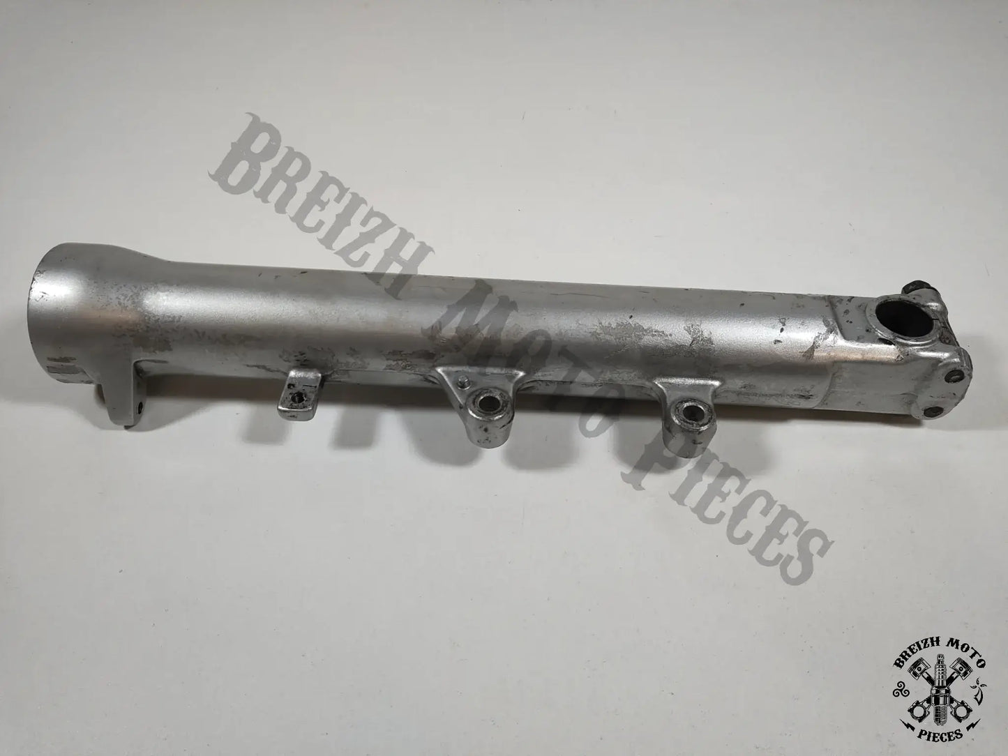 Fourreau de fourche gauche