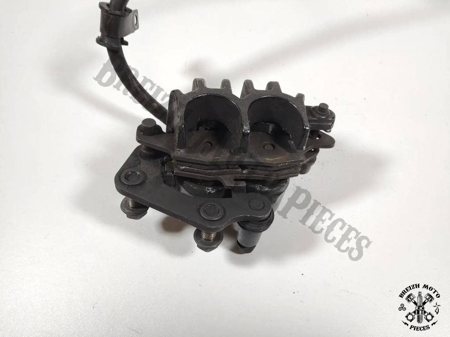 Étrier de frein avant