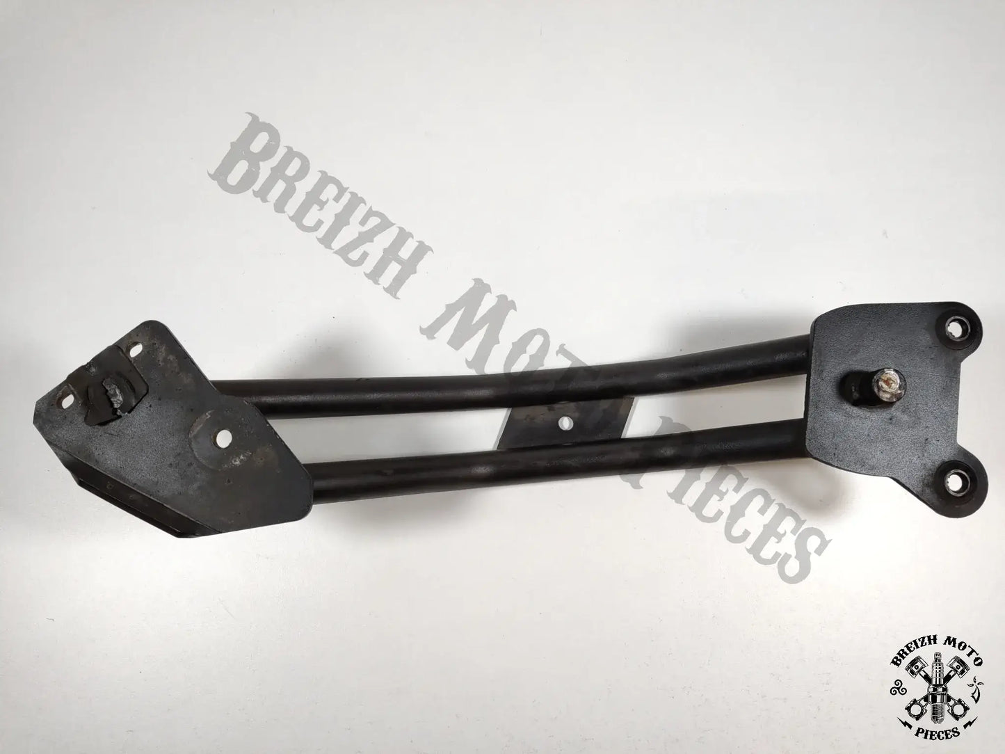 Crash bar latéral droit