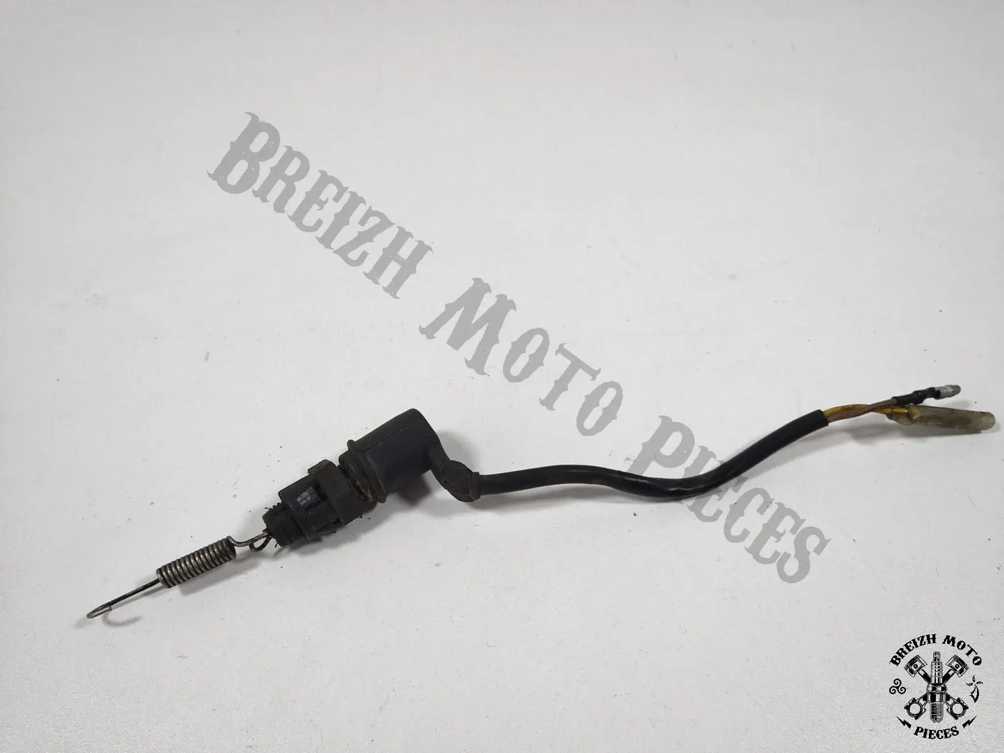 Contacteur de frein arrière