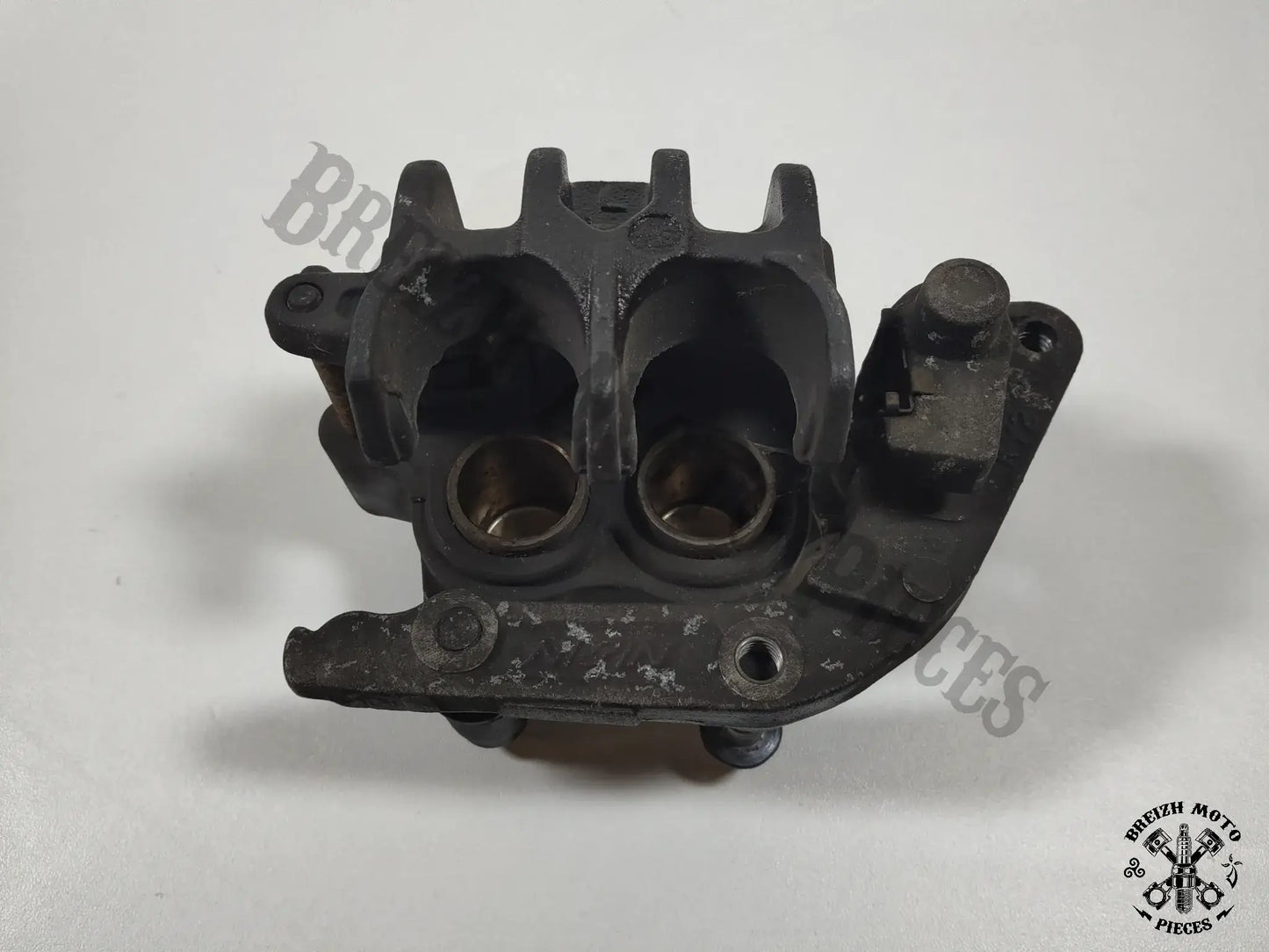 Etrier frein avant gauche