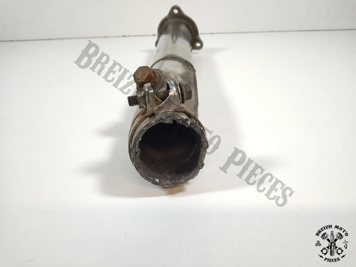 Tube intermédiaire silencieux droit