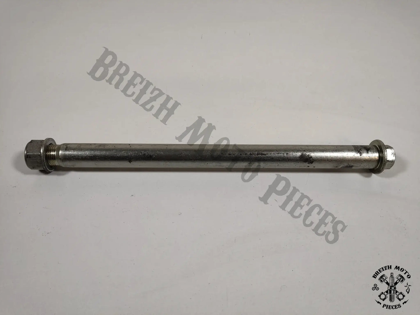 Axe de bras oscillant