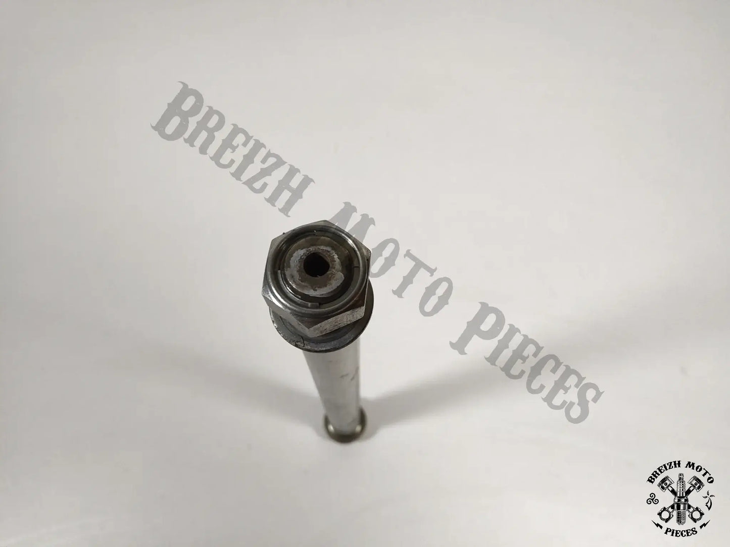 Axe de bras oscillant