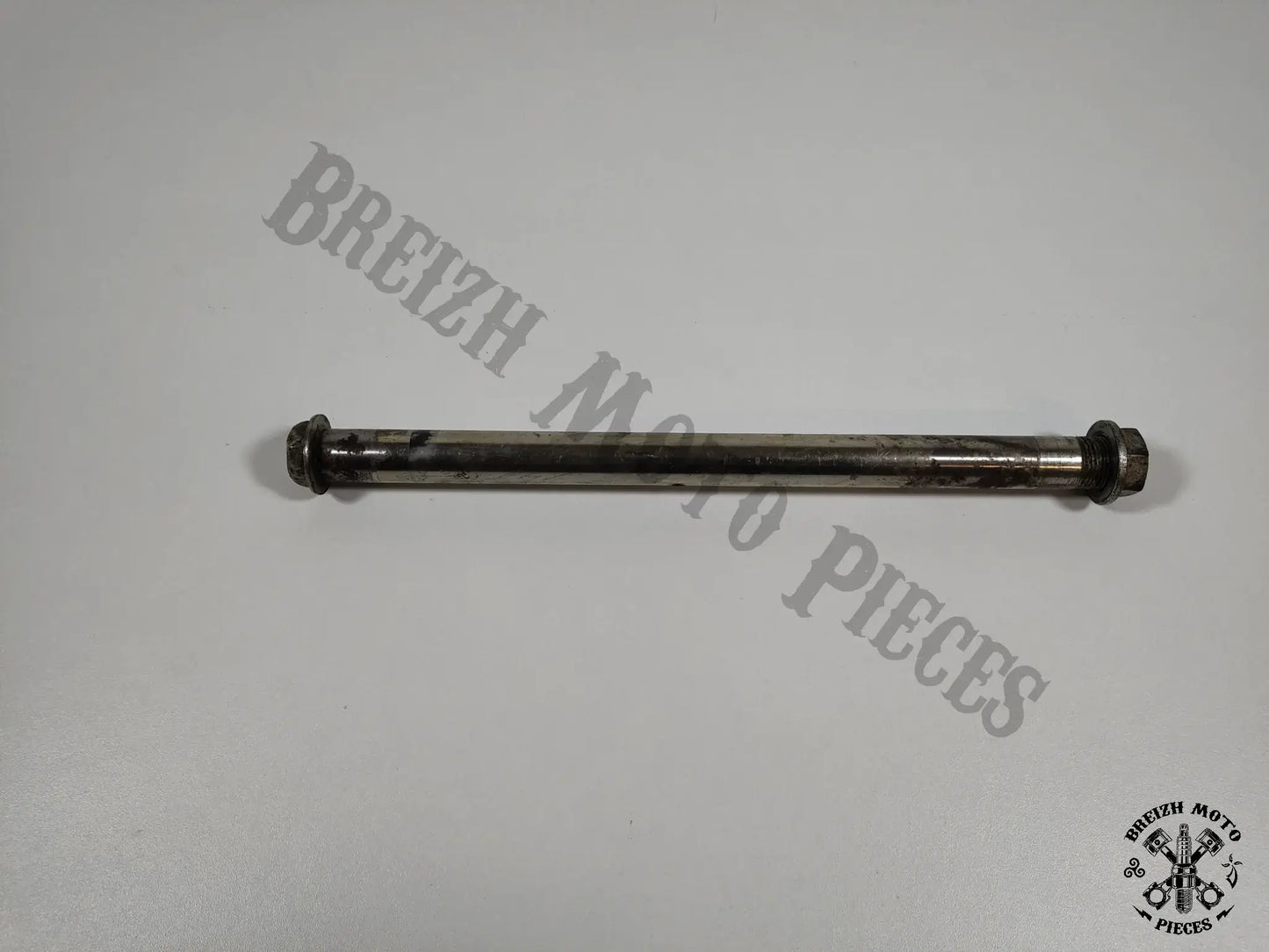 Axe de bras oscillant