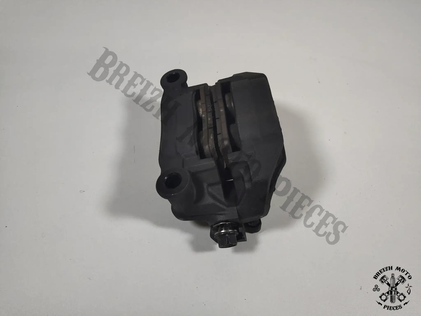 Étrier de frein avant droit