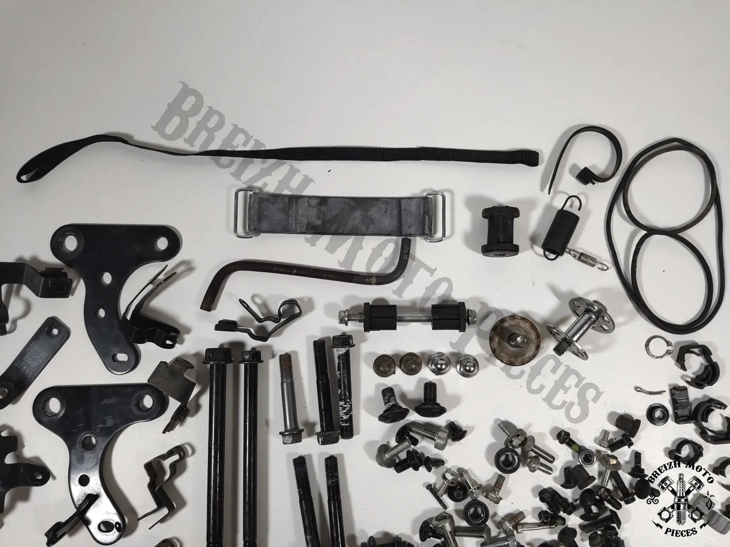 Pack visserie et accessoires