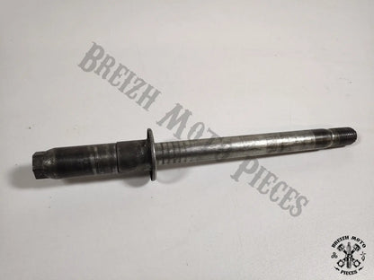 Axe de roue avant