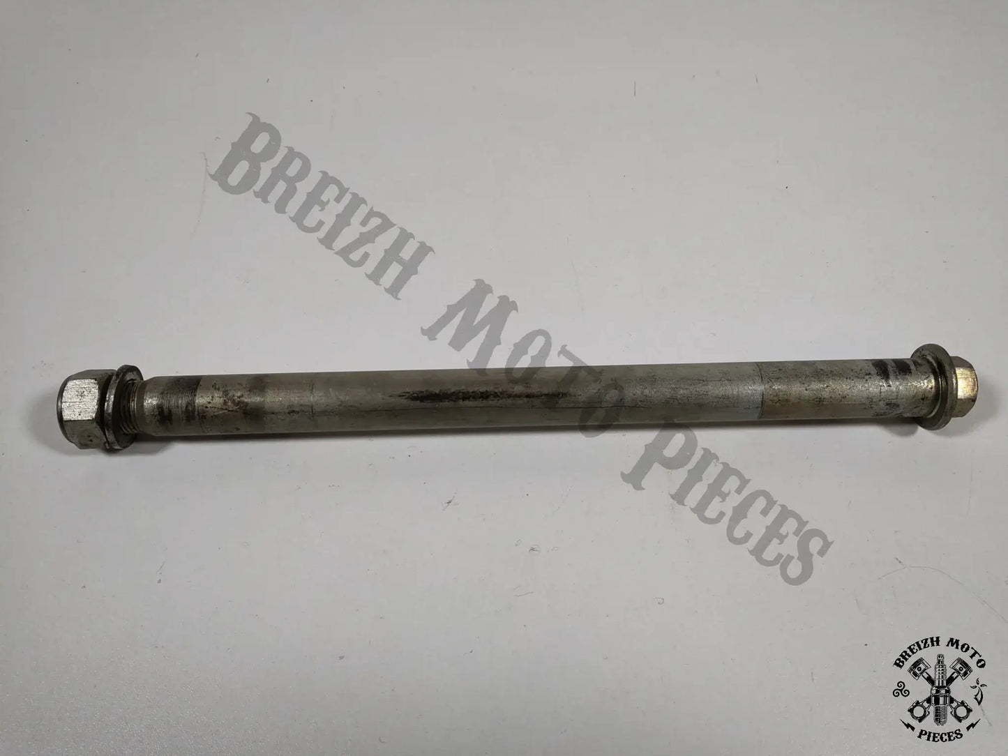 Axe de bras oscillant