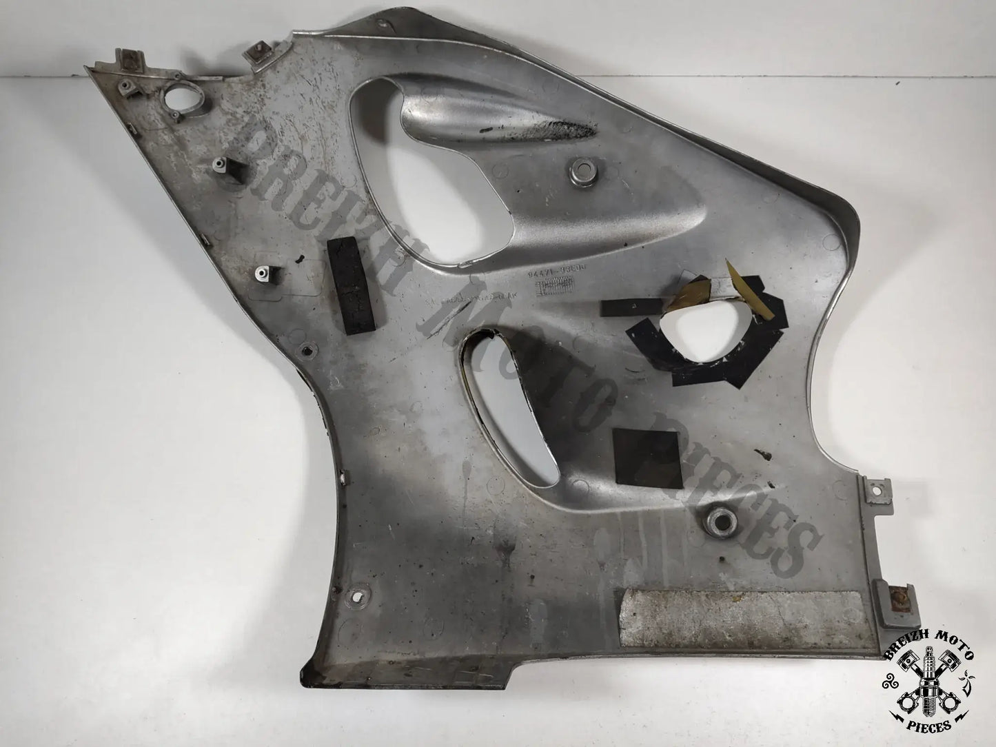 Flanc de carénage droit