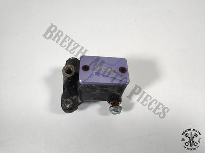 Maitre cylindre de frein avant