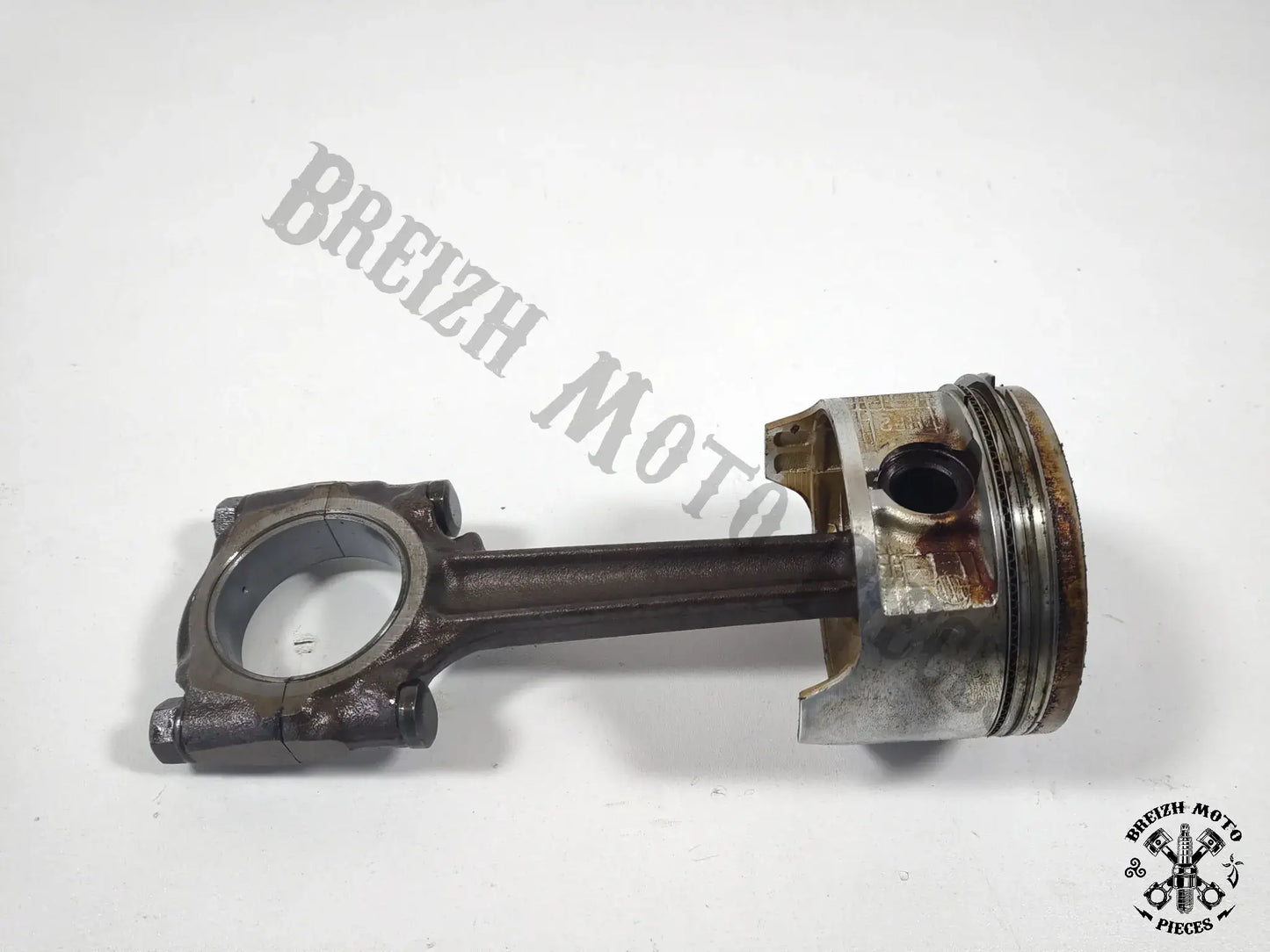 Piston