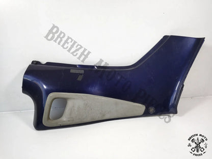 Carénage latéral droit