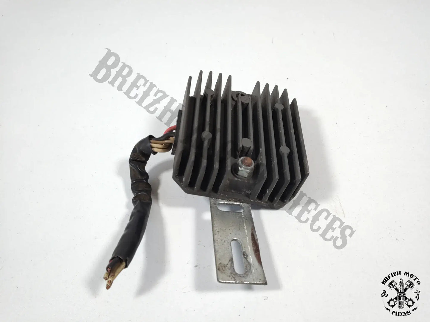 Régulateur de tension