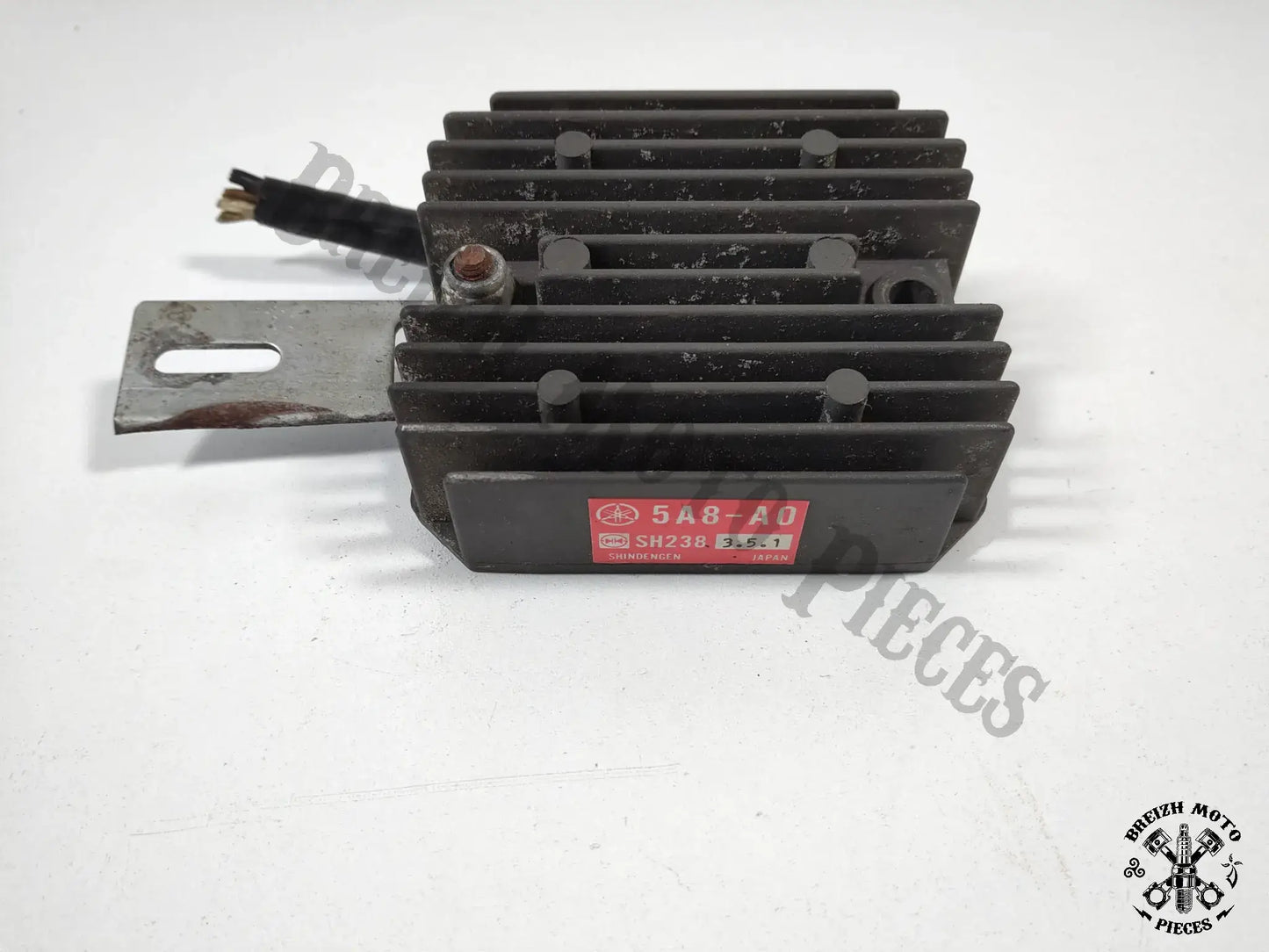 Régulateur de tension