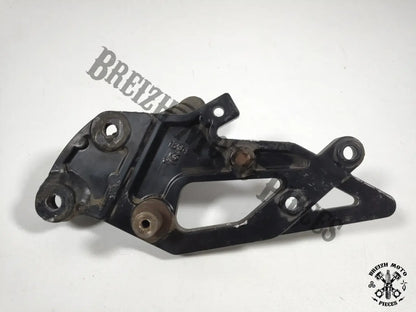 Platine repose-pied droite