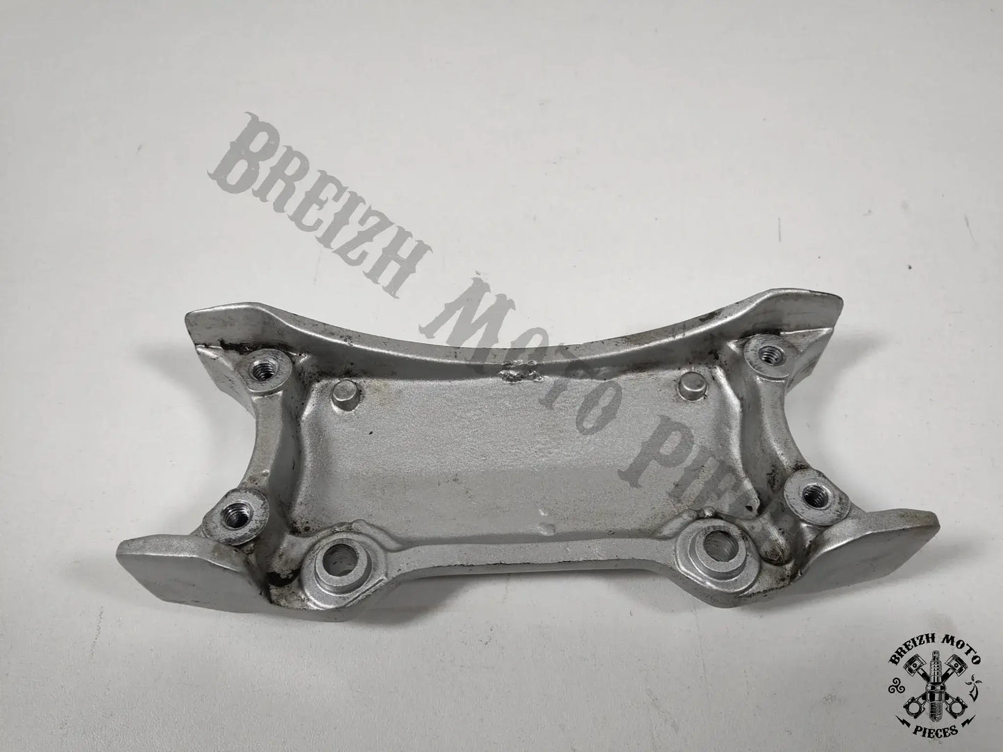 Support de garde boue avant