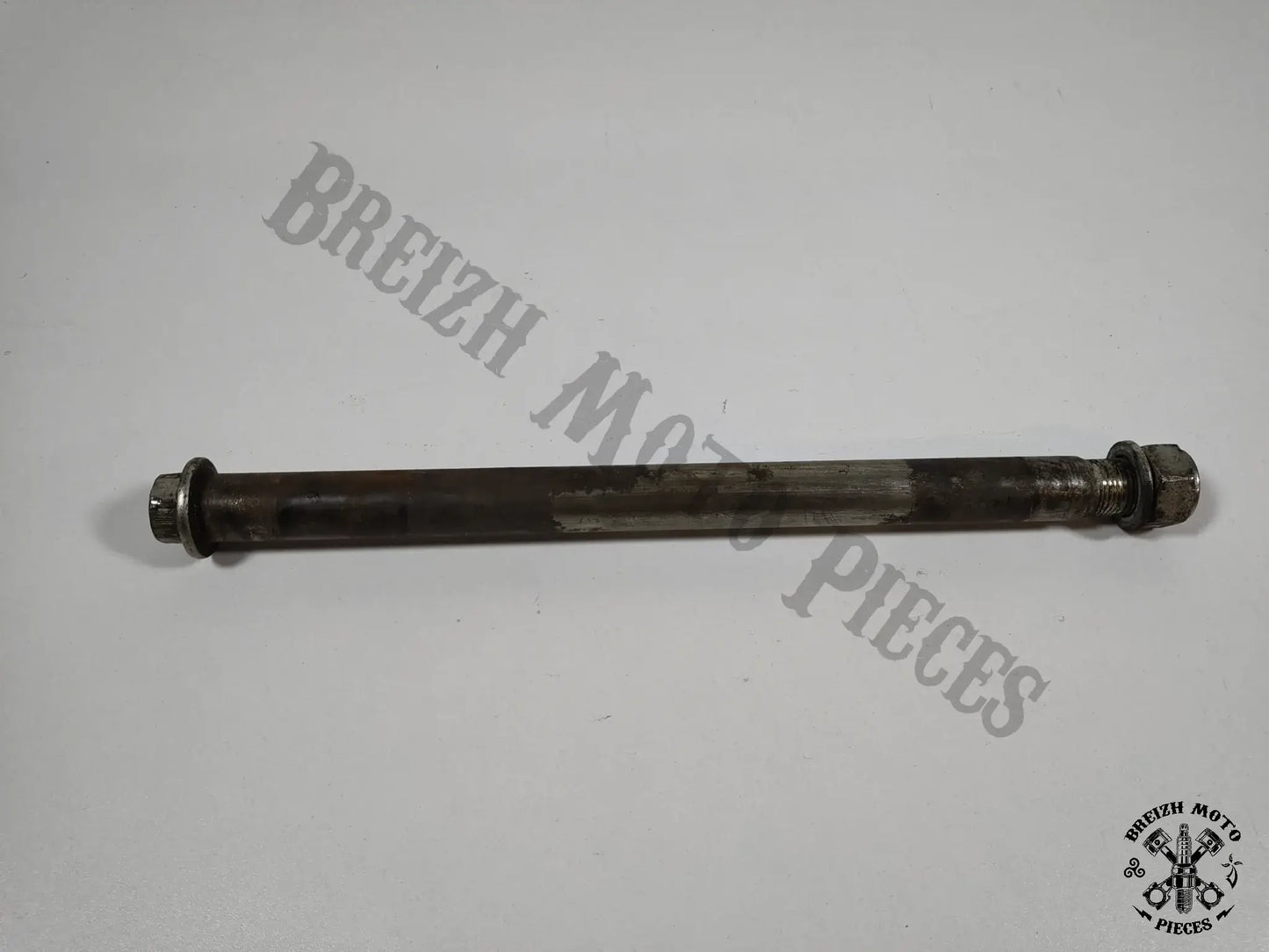 Axe de bras oscillant