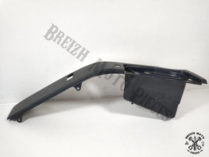 Habillage de carénage droit