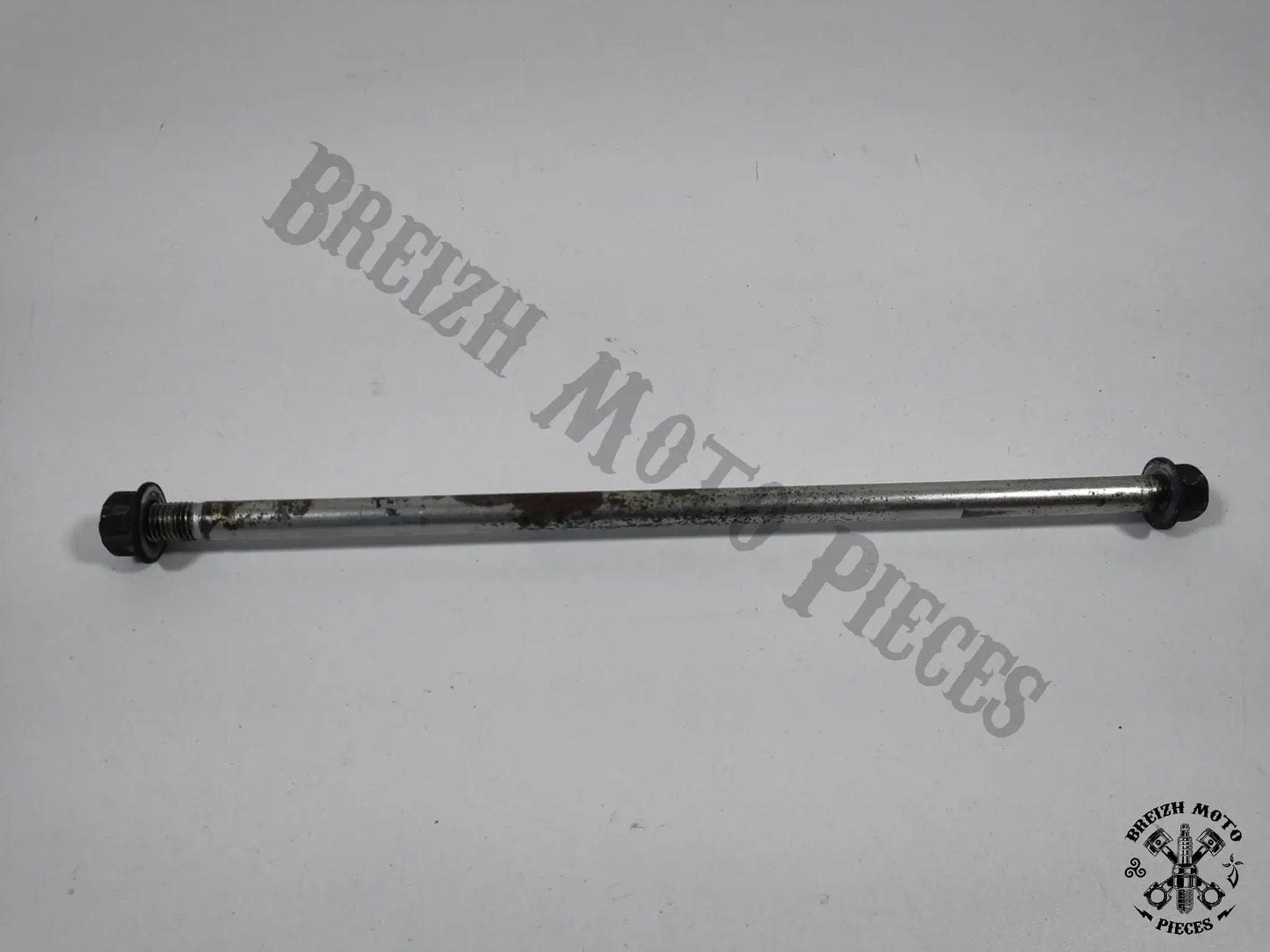 Axe de support moteur