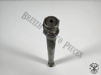 Axe de bras oscillant