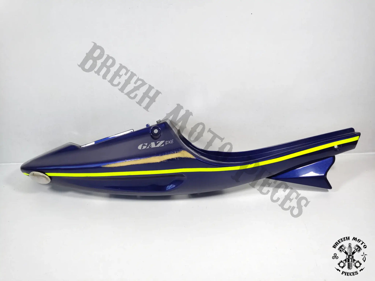 Carénage latéral droit