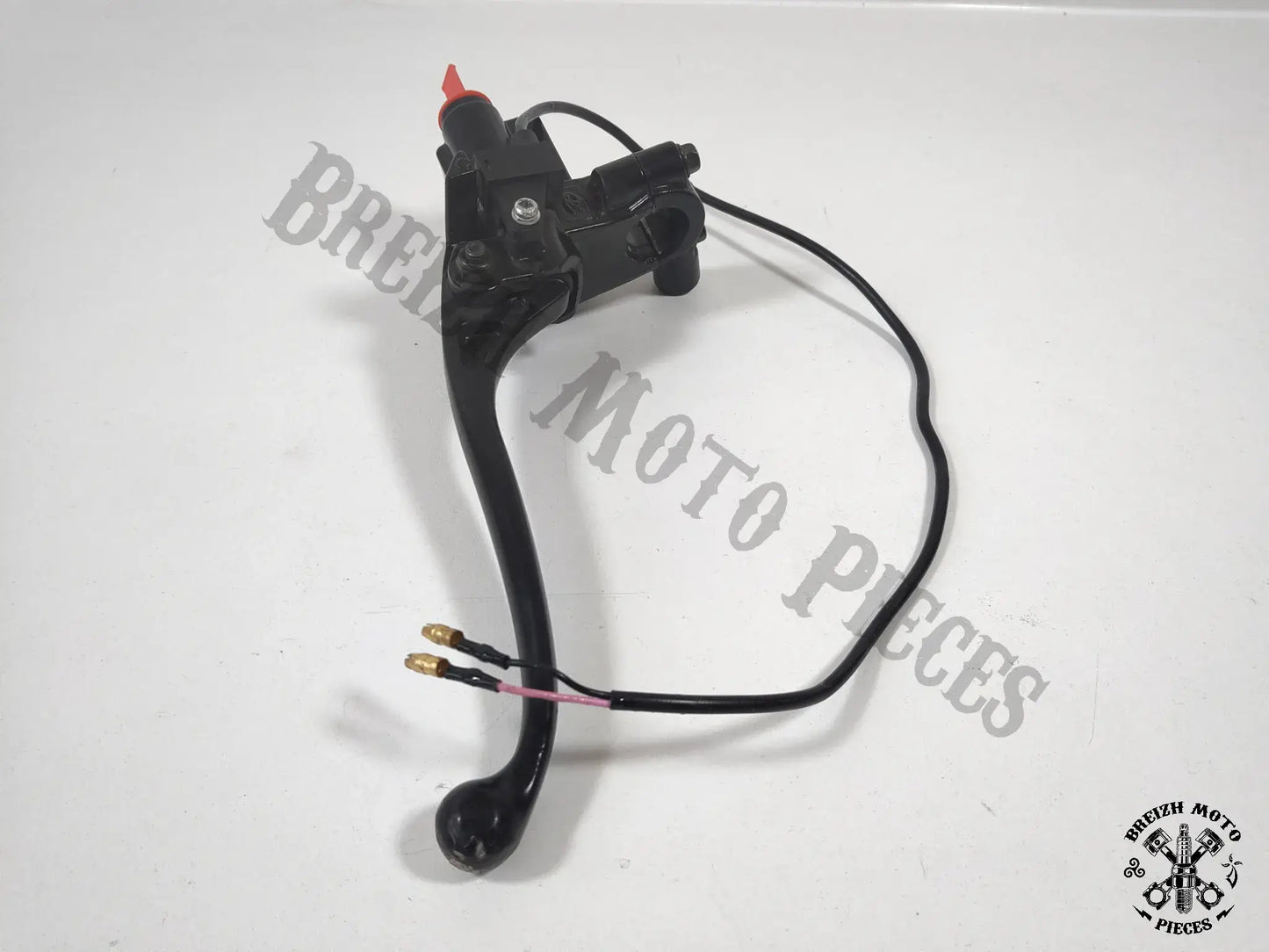 Maitre cylindre frein avant complet