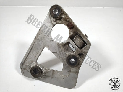 Platine de repose pied droit