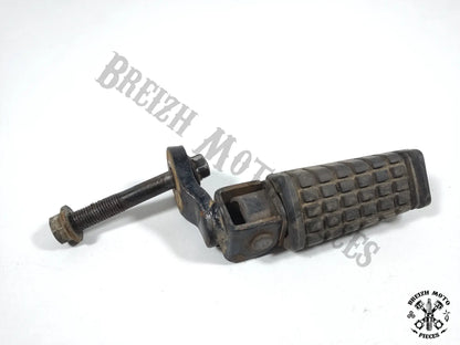 Repose-pied passager gauche