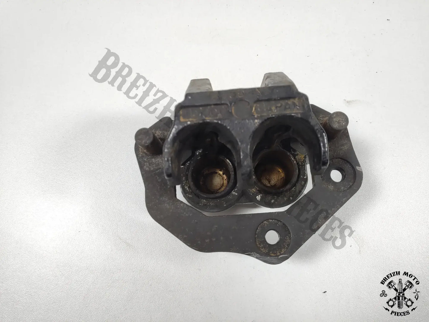 Etrier de frein avant droit