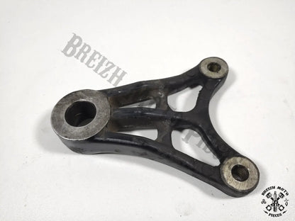 Support d'étrier de frein arrière