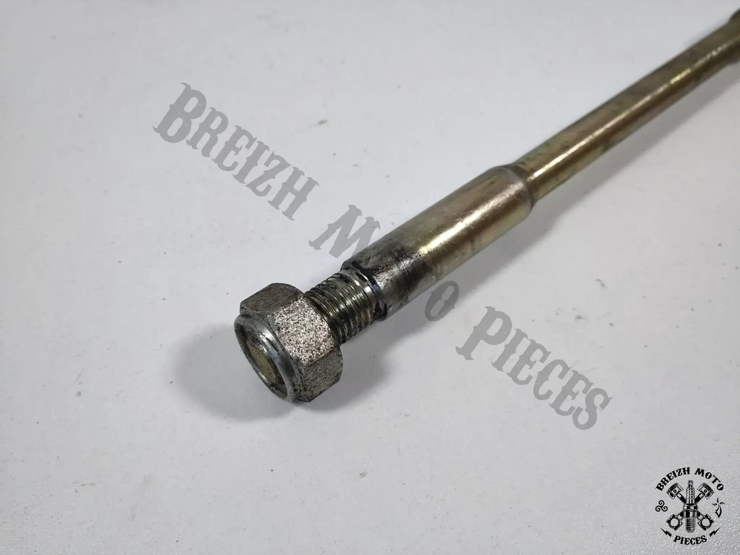 Axe de bras oscillant